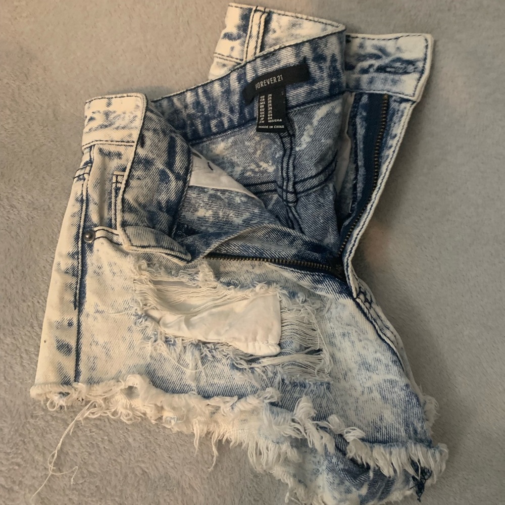 High-waisted Denim Shorts